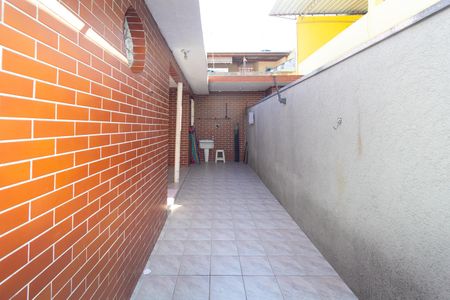 Casa para alugar com 117m², 2 quartos e 2 vagas Casa para alugar com 117m², 2 quartos e 2 vagasÁrea de Serviço