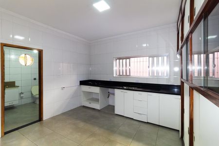 Casa para alugar com 117m², 2 quartos e 2 vagas Casa para alugar com 117m², 2 quartos e 2 vagasCozinha