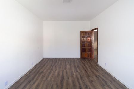 Quarto 1 de casa para alugar com 2 quartos, 117m² em Vila Ema, São Paulo