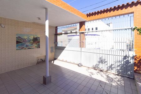 Garagem de casa para alugar com 2 quartos, 117m² em Vila Ema, São Paulo