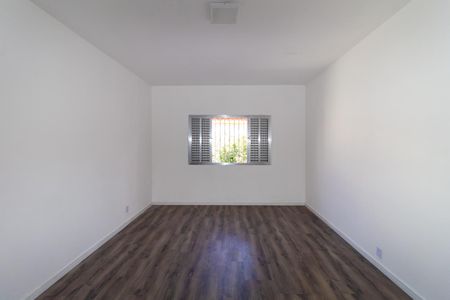 Casa para alugar com 117m², 2 quartos e 2 vagas Casa para alugar com 117m², 2 quartos e 2 vagasQuarto 1