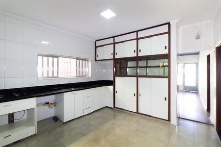 Cozinha de casa para alugar com 2 quartos, 117m² em Vila Ema, São Paulo