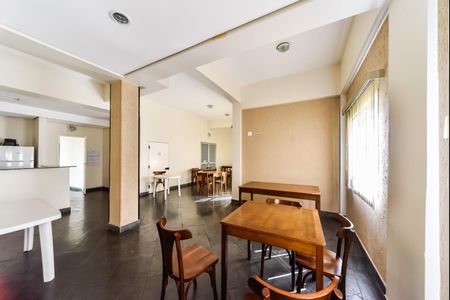 Apartamento à venda com 68m², 3 quartos e 1 vaga Apartamento à venda com 68m², 3 quartos e 1 vagaÁrea comum - Salão de festas