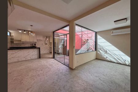 Casa de condomínio para alugar com 74m², 2 quartos e 1 vaga Casa de condomínio para alugar com 74m², 2 quartos e 1 vagaSala