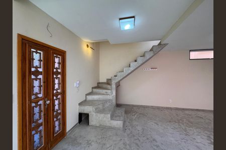 Casa de condomínio para alugar com 74m², 2 quartos e 1 vaga Casa de condomínio para alugar com 74m², 2 quartos e 1 vagaSala