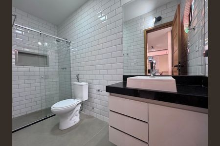 Casa de condomínio para alugar com 74m², 2 quartos e 1 vaga Casa de condomínio para alugar com 74m², 2 quartos e 1 vagaBanheiro Social