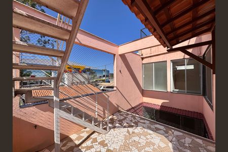 Casa de condomínio para alugar com 74m², 2 quartos e 1 vaga Casa de condomínio para alugar com 74m², 2 quartos e 1 vagaTerraço