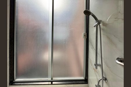 Casa de condomínio para alugar com 74m², 2 quartos e 1 vaga Casa de condomínio para alugar com 74m², 2 quartos e 1 vagaSuíte - Banheiro