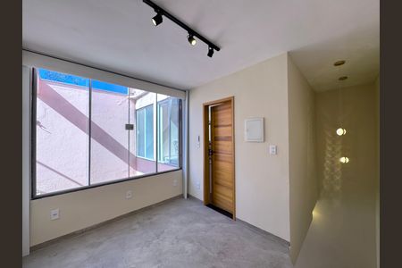 Casa de condomínio para alugar com 74m², 2 quartos e 1 vaga Casa de condomínio para alugar com 74m², 2 quartos e 1 vagaSala (Segundo Andar)
