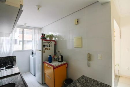 Cozinha de apartamento para alugar com 2 quartos, 55m² em Manacás, Belo Horizonte