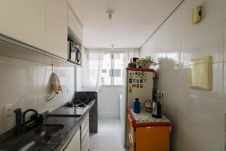 Cozinha de apartamento para alugar com 2 quartos, 55m² em Manacás, Belo Horizonte
