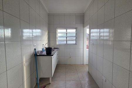 Casa de condomínio para alugar com 74m², 2 quartos e sem vaga Casa de condomínio para alugar com 74m², 2 quartos e sem vagaCozinha