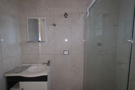 Casa de condomínio para alugar com 74m², 2 quartos e sem vaga Casa de condomínio para alugar com 74m², 2 quartos e sem vagaBanheiro
