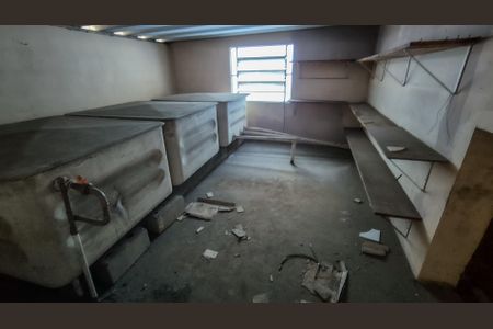 Casa à venda com 350m², 5 quartos e 6 vagas Casa à venda com 350m², 5 quartos e 6 vagasÁrea comum