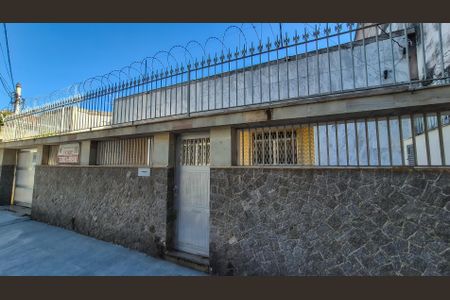 Fachada de casa à venda com 5 quartos, 350m² em Vila da Penha, Rio de Janeiro