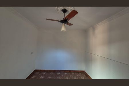 Casa à venda com 350m², 5 quartos e 6 vagas Casa à venda com 350m², 5 quartos e 6 vagasEdícula