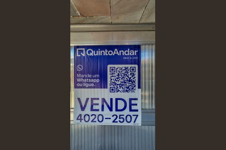 Casa à venda com 350m², 5 quartos e 6 vagas Casa à venda com 350m², 5 quartos e 6 vagasPlaca