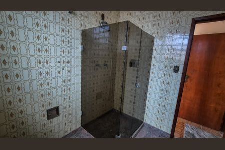 Casa à venda com 350m², 5 quartos e 6 vagas Casa à venda com 350m², 5 quartos e 6 vagasBanheiro Social