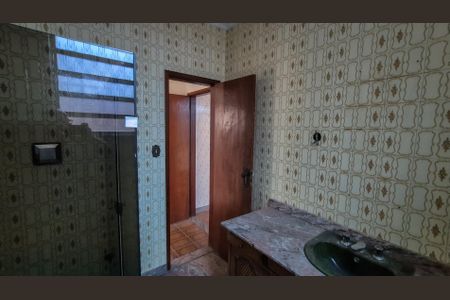 Casa à venda com 350m², 5 quartos e 6 vagas Casa à venda com 350m², 5 quartos e 6 vagasBanheiro Social