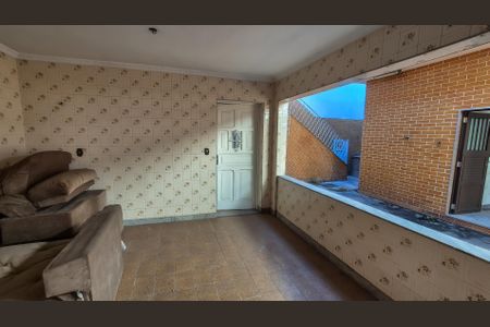 Casa à venda com 350m², 5 quartos e 6 vagas Casa à venda com 350m², 5 quartos e 6 vagasÁrea de Serviço acesso ao quarto 4 e banheiro externo