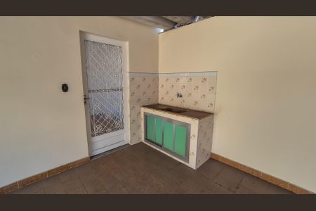 Casa à venda com 350m², 5 quartos e 6 vagas Casa à venda com 350m², 5 quartos e 6 vagasTerraço