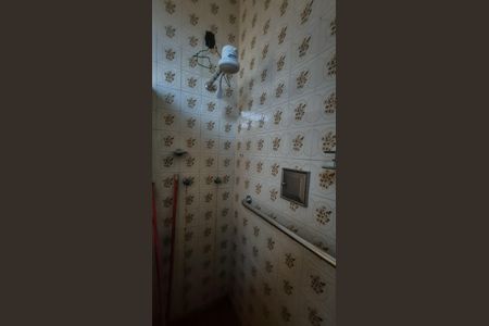 Casa à venda com 350m², 5 quartos e 6 vagas Casa à venda com 350m², 5 quartos e 6 vagasBanheiro de serviço
