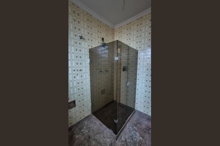 Casa à venda com 350m², 5 quartos e 6 vagas Casa à venda com 350m², 5 quartos e 6 vagasBanheiro Social