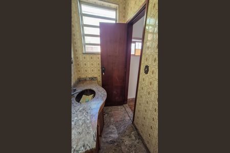 Casa à venda com 350m², 5 quartos e 6 vagas Casa à venda com 350m², 5 quartos e 6 vagasBanheiro da Suíte
