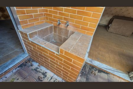 Casa à venda com 350m², 5 quartos e 6 vagas Casa à venda com 350m², 5 quartos e 6 vagasTamque Externo