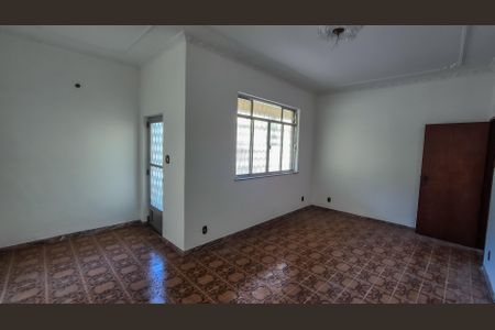 Casa à venda com 350m², 5 quartos e 6 vagas Casa à venda com 350m², 5 quartos e 6 vagasSala