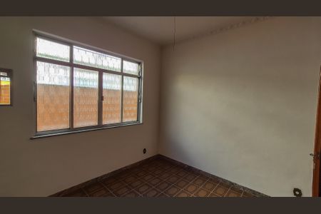 Casa à venda com 350m², 5 quartos e 6 vagas Casa à venda com 350m², 5 quartos e 6 vagasSuíte