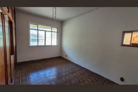 Casa à venda com 350m², 5 quartos e 6 vagas Casa à venda com 350m², 5 quartos e 6 vagasQuarto 1