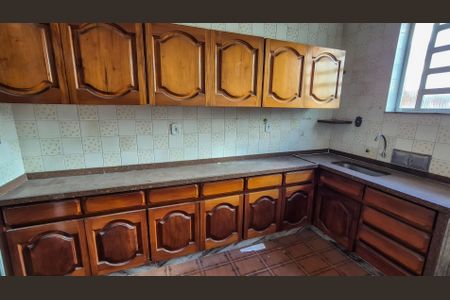 Cozinha  de casa à venda com 5 quartos, 350m² em Vila da Penha, Rio de Janeiro