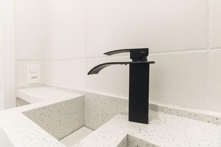 Apartamento para alugar com 43m², 2 quartos e sem vaga Apartamento para alugar com 43m², 2 quartos e sem vagaBanheiro