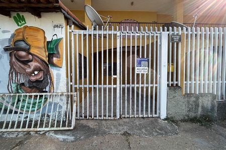 Fachada de casa para alugar com 2 quartos, 40m² em Guará I, Brasília