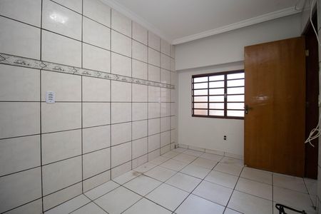 Casa para alugar com 40m², 2 quartos e 1 vaga Casa para alugar com 40m², 2 quartos e 1 vagaQuarto 1