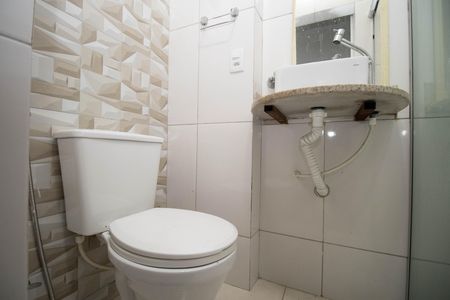 Banheiro Social de casa para alugar com 2 quartos, 40m² em Guará I, Brasília