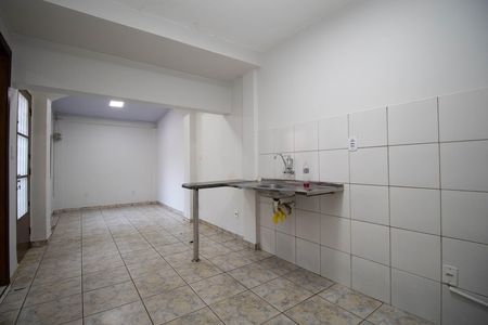 Casa para alugar com 40m², 2 quartos e 1 vaga Casa para alugar com 40m², 2 quartos e 1 vagaCozinha e Área de Serviço