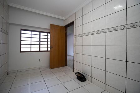 Quarto 1 de casa para alugar com 2 quartos, 40m² em Guará I, Brasília