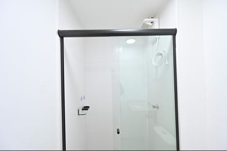 Banheiro Social de kitnet/studio para alugar com 1 quarto, 26m² em Vila da Saúde, São Paulo