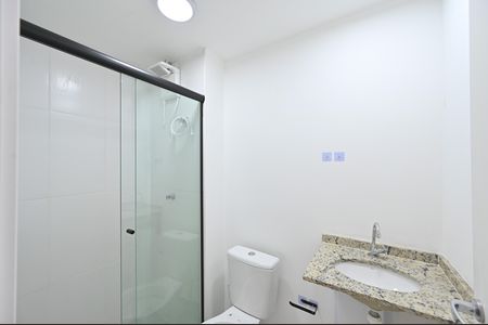 Banheiro Social de kitnet/studio para alugar com 1 quarto, 26m² em Vila da Saúde, São Paulo
