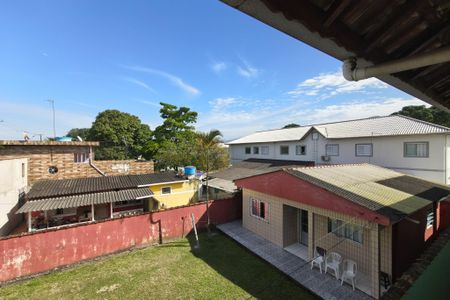Vista da sala de casa de condomínio para alugar com 2 quartos, 47m² em Parque das Americas, Praia Grande