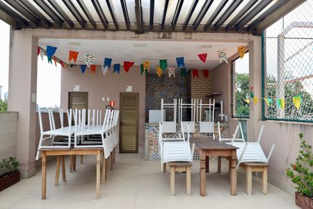 Apartamento para alugar com 55m², 2 quartos e 1 vagaÁrea gourmet