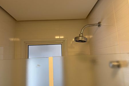 Banheiro de apartamento para alugar com 3 quartos, 87m² em José Menino, Santos