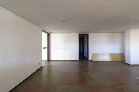 Apartamento para alugar com 129m², 3 quartos e 2 vagas Apartamento para alugar com 129m², 3 quartos e 2 vagasÁrea comum - Salão de festas