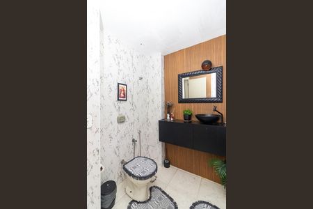 Apartamento para alugar com 129m², 3 quartos e 2 vagas Apartamento para alugar com 129m², 3 quartos e 2 vagasBanheiro Social
