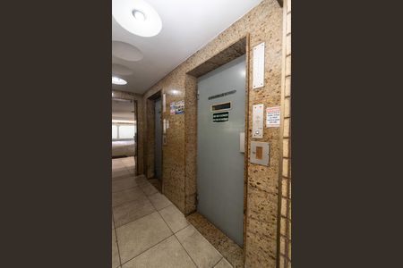 Apartamento para alugar com 129m², 3 quartos e 2 vagas Apartamento para alugar com 129m², 3 quartos e 2 vagasElevador