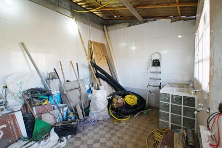 Casa para alugar com 250m², 5 quartos e 2 vagas Casa para alugar com 250m², 5 quartos e 2 vagasLavanderia