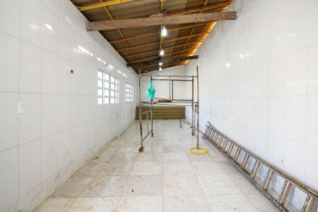 Casa para alugar com 250m², 5 quartos e 2 vagas Casa para alugar com 250m², 5 quartos e 2 vagasSalão Edícula