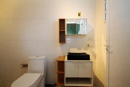 Casa para alugar com 250m², 5 quartos e 2 vagas Casa para alugar com 250m², 5 quartos e 2 vagasBanheiro Suíte Edícula
